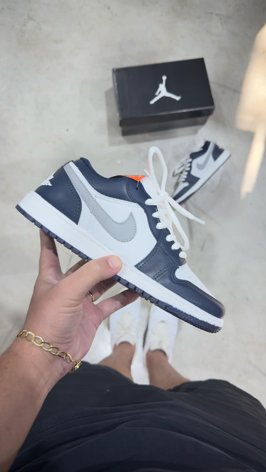Jordan 1 Low Marinho/Cinza/Branco