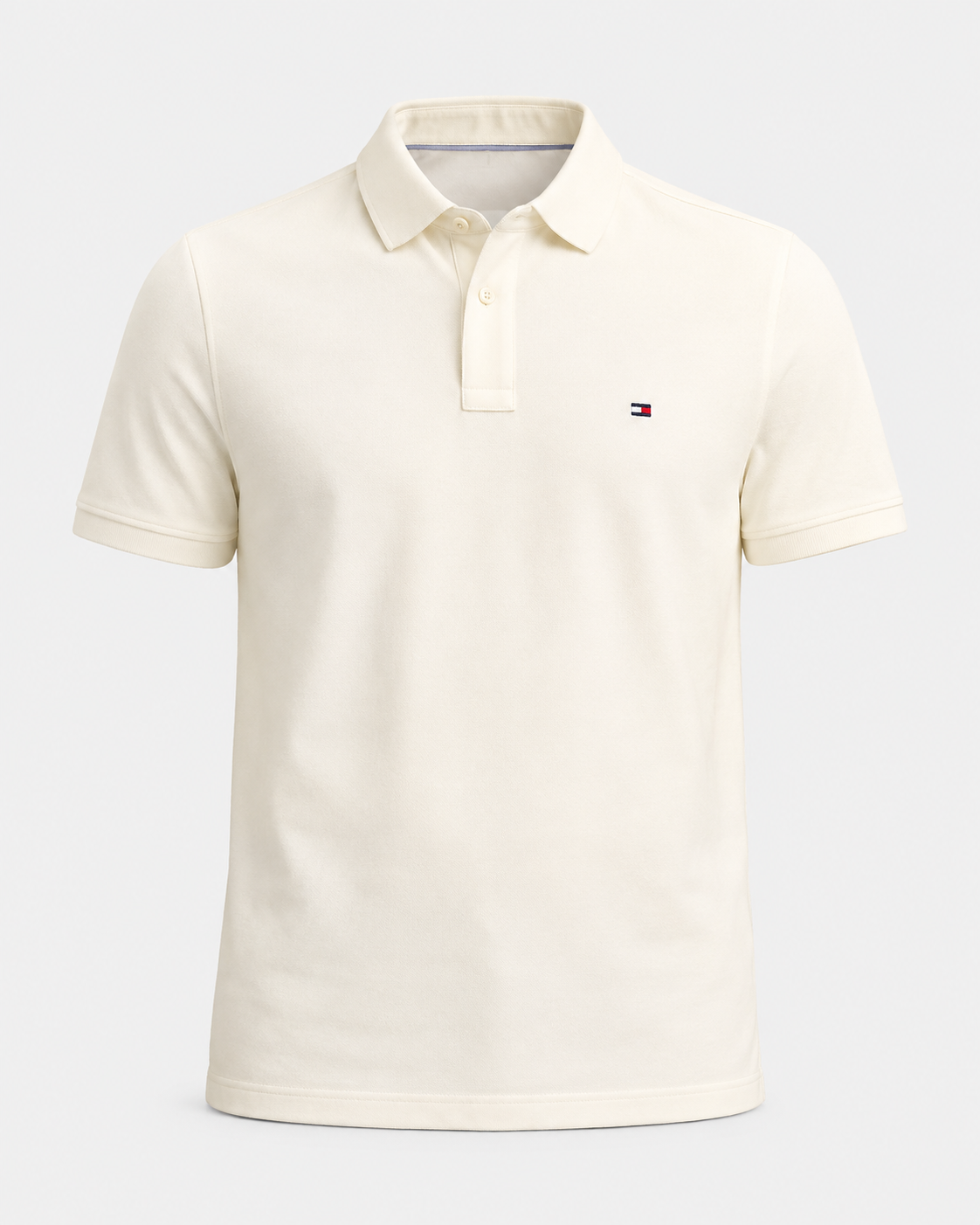 Polo TH Premium Luxo creme em manequim fantasma